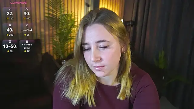 KailaVoss online show from 3, 12, 2025