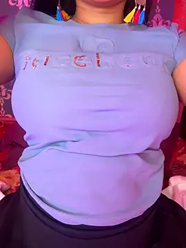 Snapshot of Hot-Haney77 chatting on 16, 12, 2025 Hot-Haney77 online show from 16, 12, 2025