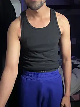 Snapshot of fitboy_xxx chatting on 17, 12, 2025 fitboy xxx online show from 17, 12, 2025