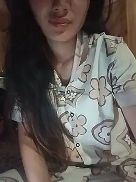 Snapshot of Hilary-123 chatting on 5, 7, 2026 Hilary-123 online show from 5, 7, 2026