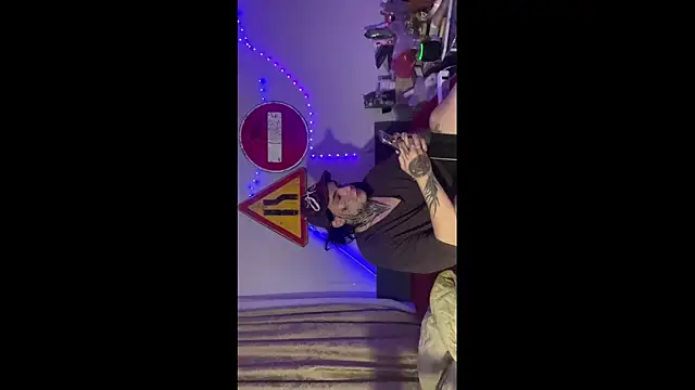 screamm lolalitaa online show from 5, 12, 2025