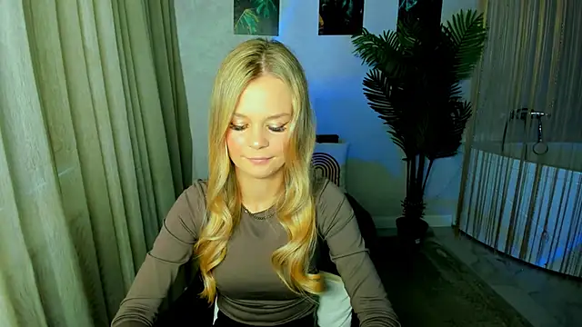 Snapshot of MidnighteAura chatting on 30, 5, 2026 MidnighteAura online show from 30, 5, 2026