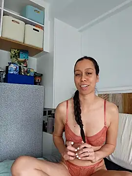 Maeveleigh xo online show from 16, 12, 2025