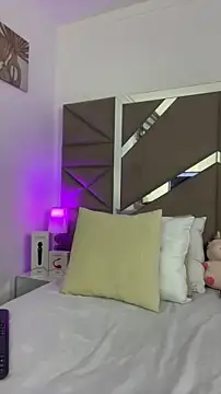 Snapshot of Dreammy_Kitty chatting on 8, 4, 2026 Dreammy Kitty online show from 8, 4, 2026