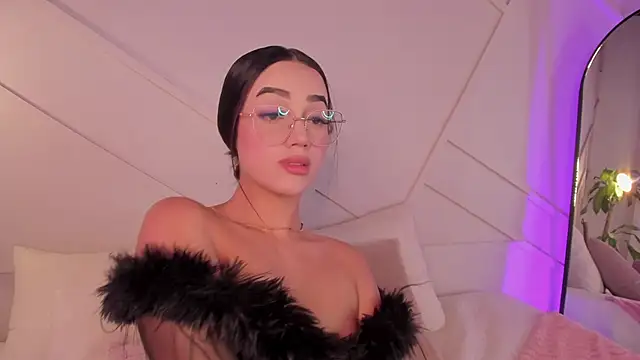 Snapshot of GisellePalmer_88 chatting on 3, 4, 2026 GisellePalmer 88 online show from 3, 4, 2026