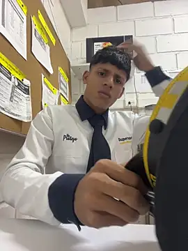 Snapshot of vispera chatting on 4, 4, 2026 vispera online show from 4, 4, 2026