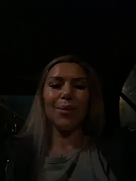 Snapshot of AnikaSunshine chatting on 4, 4, 2026 AnikaSunshine online show from 4, 4, 2026