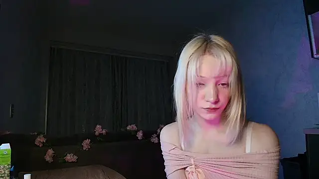 Snapshot of yape_anne chatting on 15, 12, 2025 yape anne online show from 15, 12, 2025