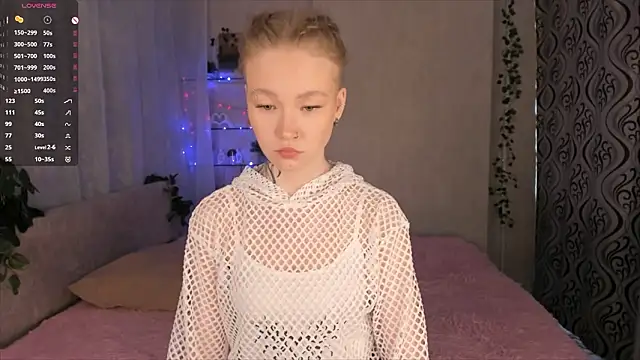 MaireLanda online show from 10, 3, 2026