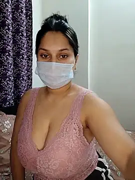 Snapshot of shilpa-singh chatting on 18, 12, 2025 shilpa-singh online show from 18, 12, 2025