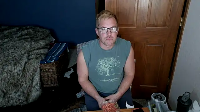 Snapshot of SpunRedneck chatting on 21, 3, 2026 SpunRedneck online show from 21, 3, 2026