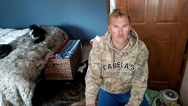 Snapshot of SpunRedneck chatting on 2, 4, 2026 SpunRedneck online show from 2, 4, 2026