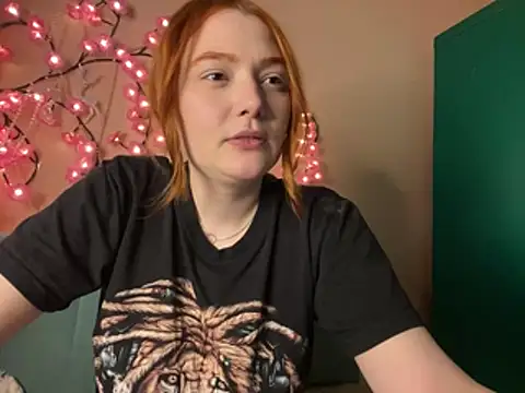 Snapshot of Ungoliant_Kiss chatting on 30, 4, 2026 Ungoliant Kiss online show from 30, 4, 2026