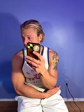 Snapshot of Nomadic_Lover chatting on 3, 12, 2025 Nomadic Lover online show from 3, 12, 2025