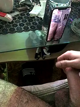 Snapshot of Ghost-Zero chatting on 20, 12, 2025 Ghost-Zero online show from 20, 12, 2025