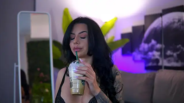 Ivy Trix online show from 4, 2, 2026