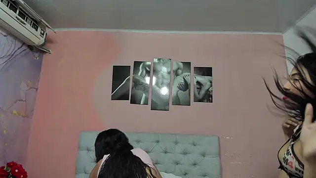 Snapshot of SofyLuitt chatting on 1, 12, 2025 SofyLuitt online show from 1, 12, 2025