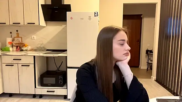 Adelle Love online show from 3, 12, 2025