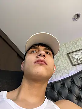 Snapshot of Lander_Cruz chatting on 22, 4, 2026 Lander Cruz online show from 22, 4, 2026