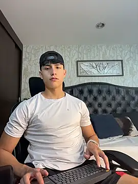 Snapshot of Lander_Cruz chatting on 7, 5, 2026 Lander Cruz online show from 7, 5, 2026