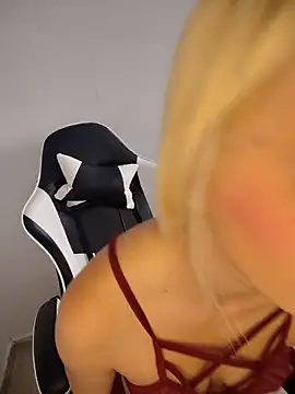 Snapshot of KasumiSophia chatting on 28, 3, 2026 KasumiSophia online show from 28, 3, 2026