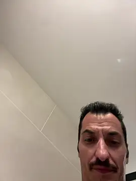 Snapshot of andresbale chatting on 26, 3, 2026 andresbale online show from 26, 3, 2026