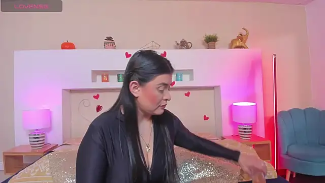 Snapshot of AnikaRomanoff_ chatting on 18, 3, 2026 AnikaRomanoff online show from 18, 3, 2026