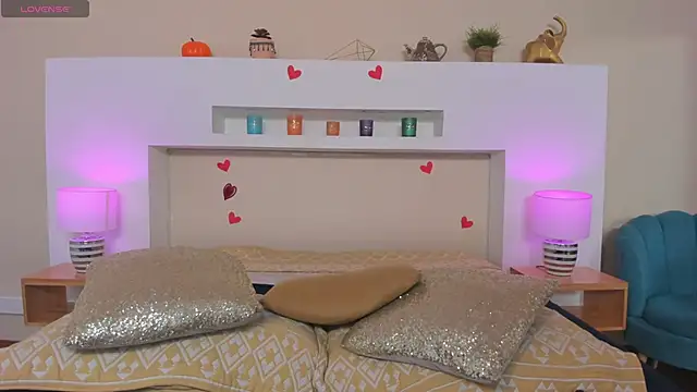 Snapshot of AnikaRomanoff_ chatting on 23, 4, 2026 AnikaRomanoff online show from 23, 4, 2026