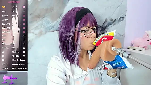 sofia shadow  online show from 5, 3, 2026