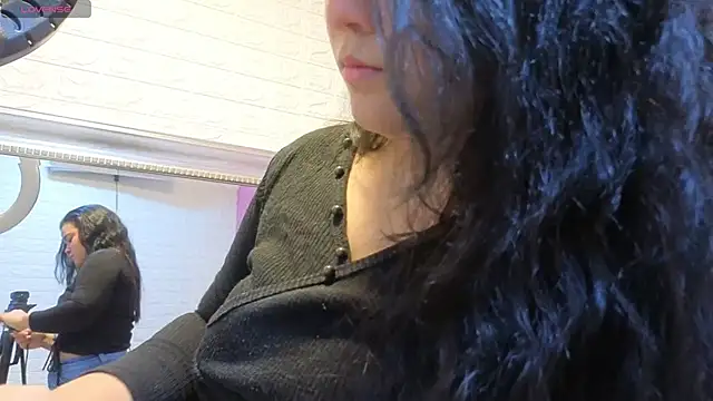 ValeryMorales online show from 4, 3, 2026