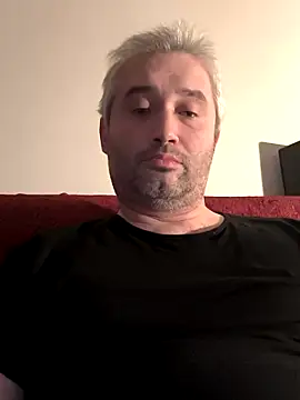 Olomoucak1982 online show from 16, 12, 2025