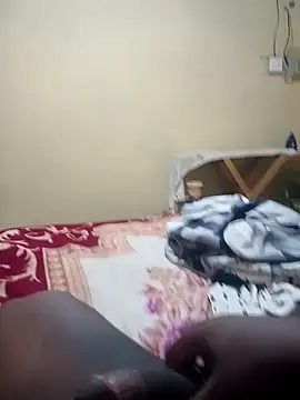 Snapshot of PoweringAlms chatting on 17, 12, 2025 PoweringAlms online show from 17, 12, 2025