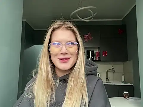 Sora Wayde online show from 20, 12, 2025