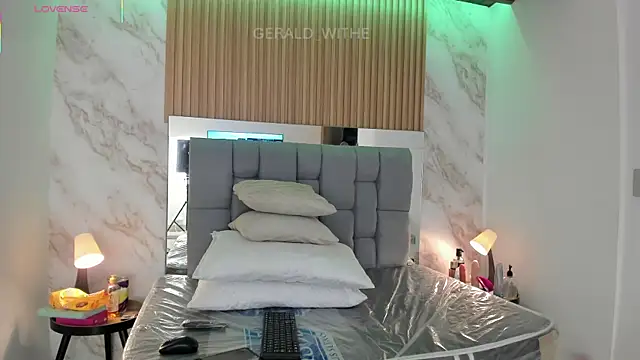 Snapshot of gerald_withe chatting on 3, 3, 2026 gerald withe online show from 3, 3, 2026