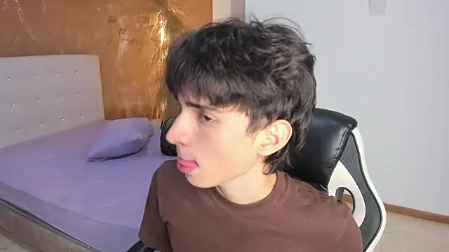 Snapshot of CONNOR_STONNE_ chatting on 8, 3, 2026 CONNOR STONNE online show from 8, 3, 2026