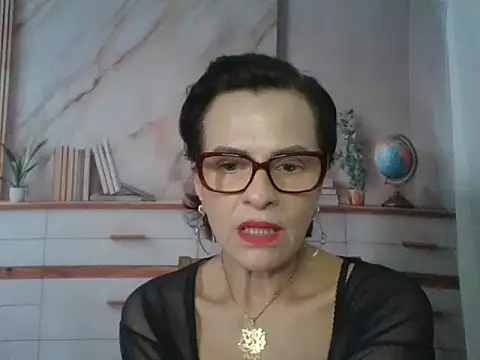 Luna-Hot0802 online show from 6, 1, 2026