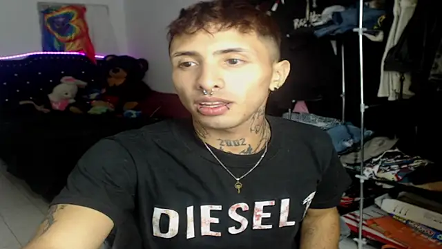 wallewe online show from 4, 12, 2025