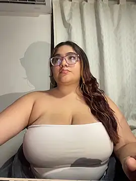 Snapshot of naty_col chatting on 4, 2, 2026 naty col online show from 4, 2, 2026