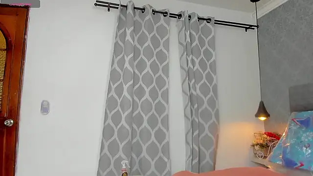 emilyy r online show from 23, 2, 2026