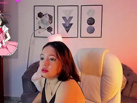 LunaKai  online show from 16, 12, 2025