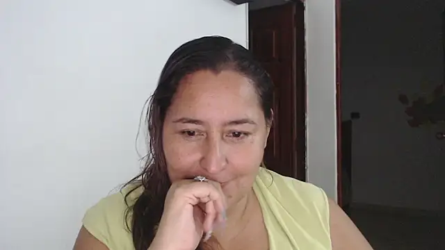 VioletBruces online show from 5, 12, 2025