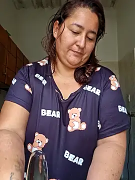 Snapshot of VioletBruces chatting on 28, 4, 2026 VioletBruces online show from 28, 4, 2026