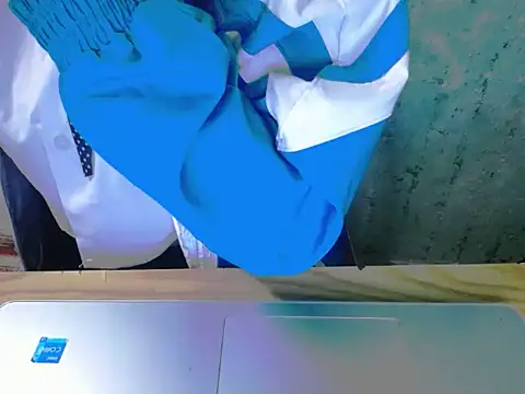 Snapshot of maian_love chatting on 1, 4, 2026 maian love online show from 1, 4, 2026