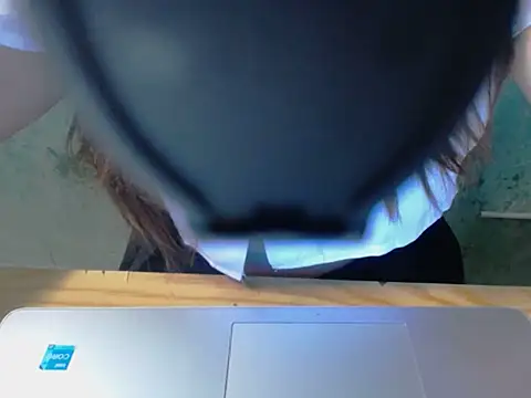 Snapshot of maian_love chatting on 3, 4, 2026 maian love online show from 3, 4, 2026