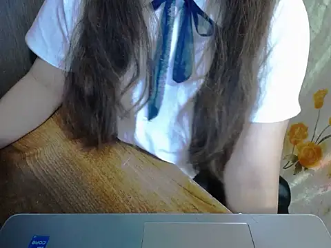Snapshot of maian_love chatting on 12, 5, 2026 maian love online show from 12, 5, 2026