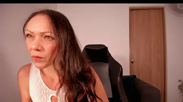 Cleoember  online show from 18, 12, 2025