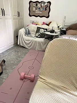 Snapshot of yaqing666 chatting on 8, 4, 2026 yaqing666 online show from 8, 4, 2026