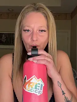 Snapshot of MissyLovelace chatting on 23, 4, 2026 MissyLovelace online show from 23, 4, 2026