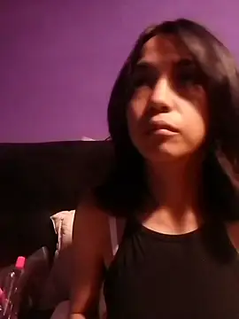 Snapshot of Honey_bun06 chatting on 2, 4, 2026 Honey bun06 online show from 2, 4, 2026