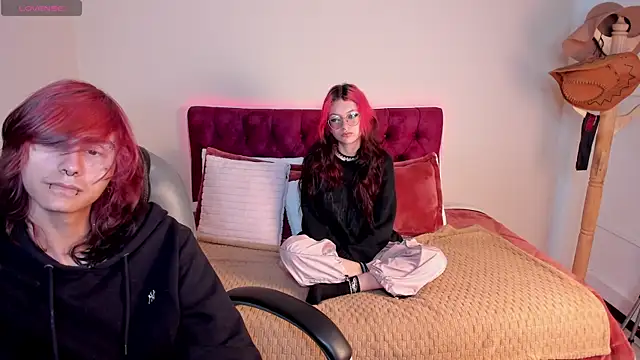 Snapshot of Eros_Nyx_ chatting on 7, 4, 2026 Eros Nyx online show from 7, 4, 2026